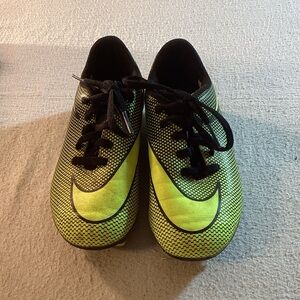 Nike Kids Soccer Cleats Black and Yellow